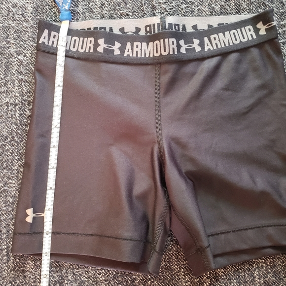 Black Under Armour shorts - XS - Picture 9 of 9